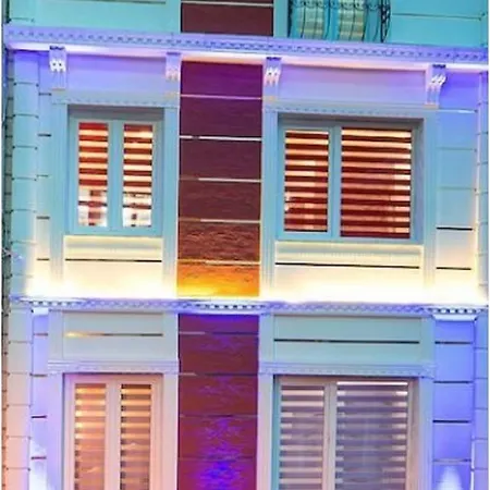 Taksim Apartment