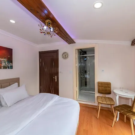 Taksim Apartment *