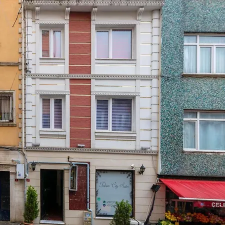 Taksim Apartment *