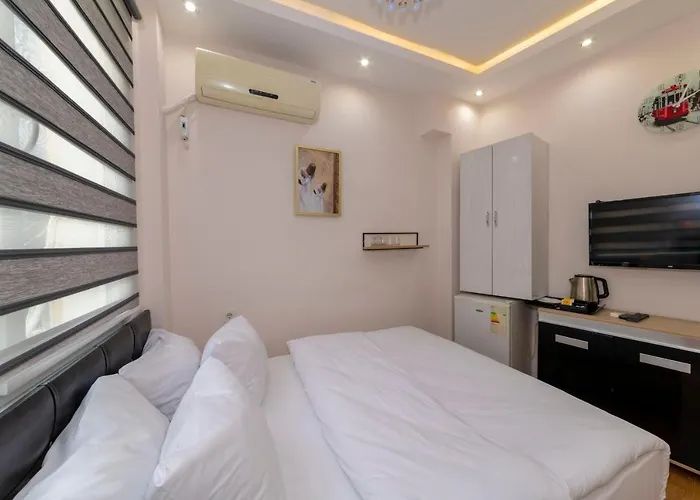 Taksim Apartment *